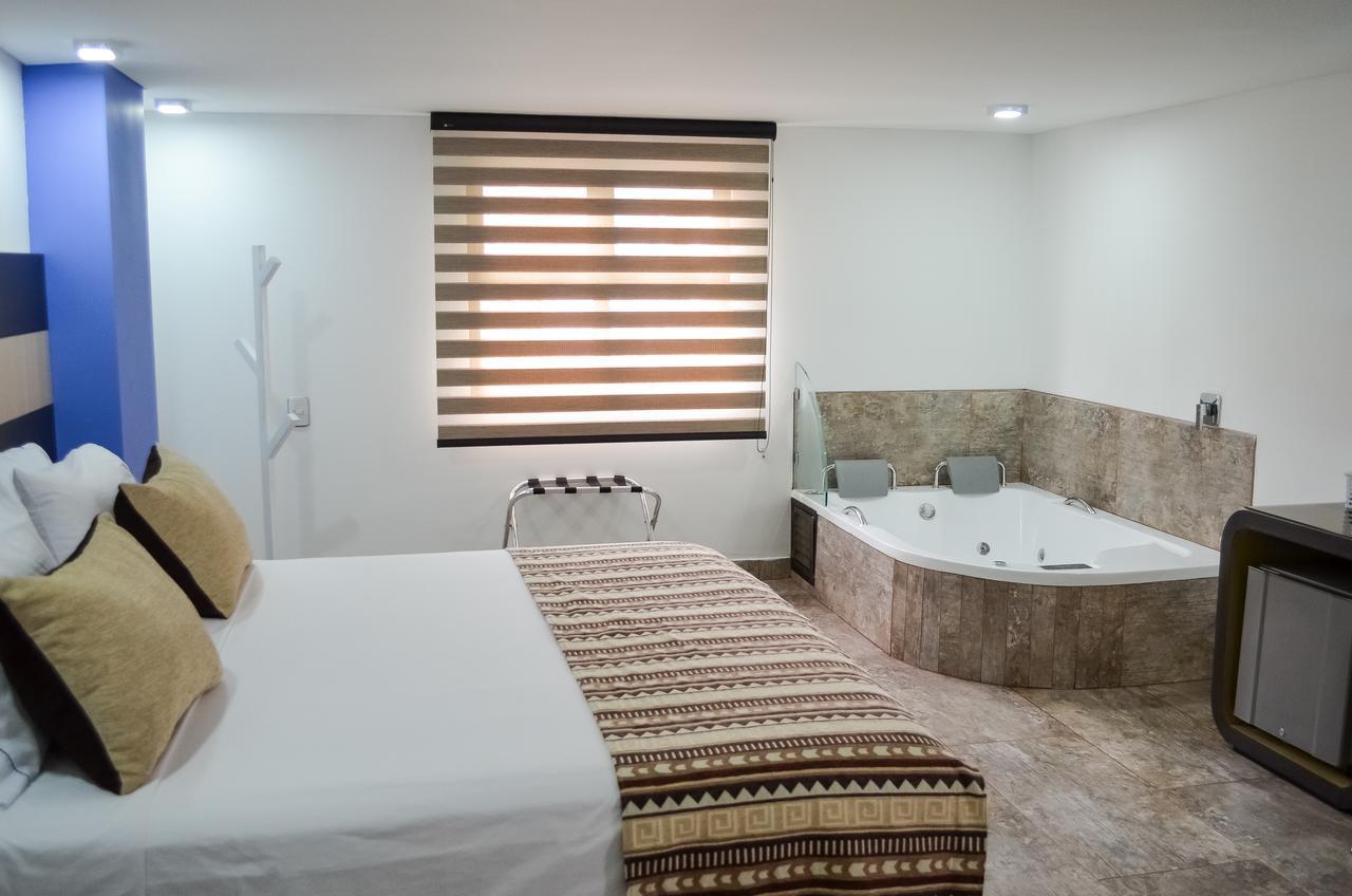Hotel Parque 70 Медельин Экстерьер фото