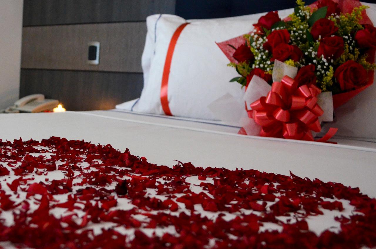 Hotel Parque 70 Медельин Экстерьер фото