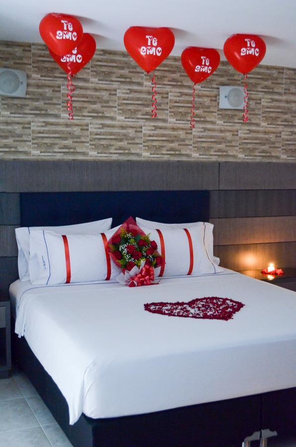 Hotel Parque 70 Медельин Экстерьер фото