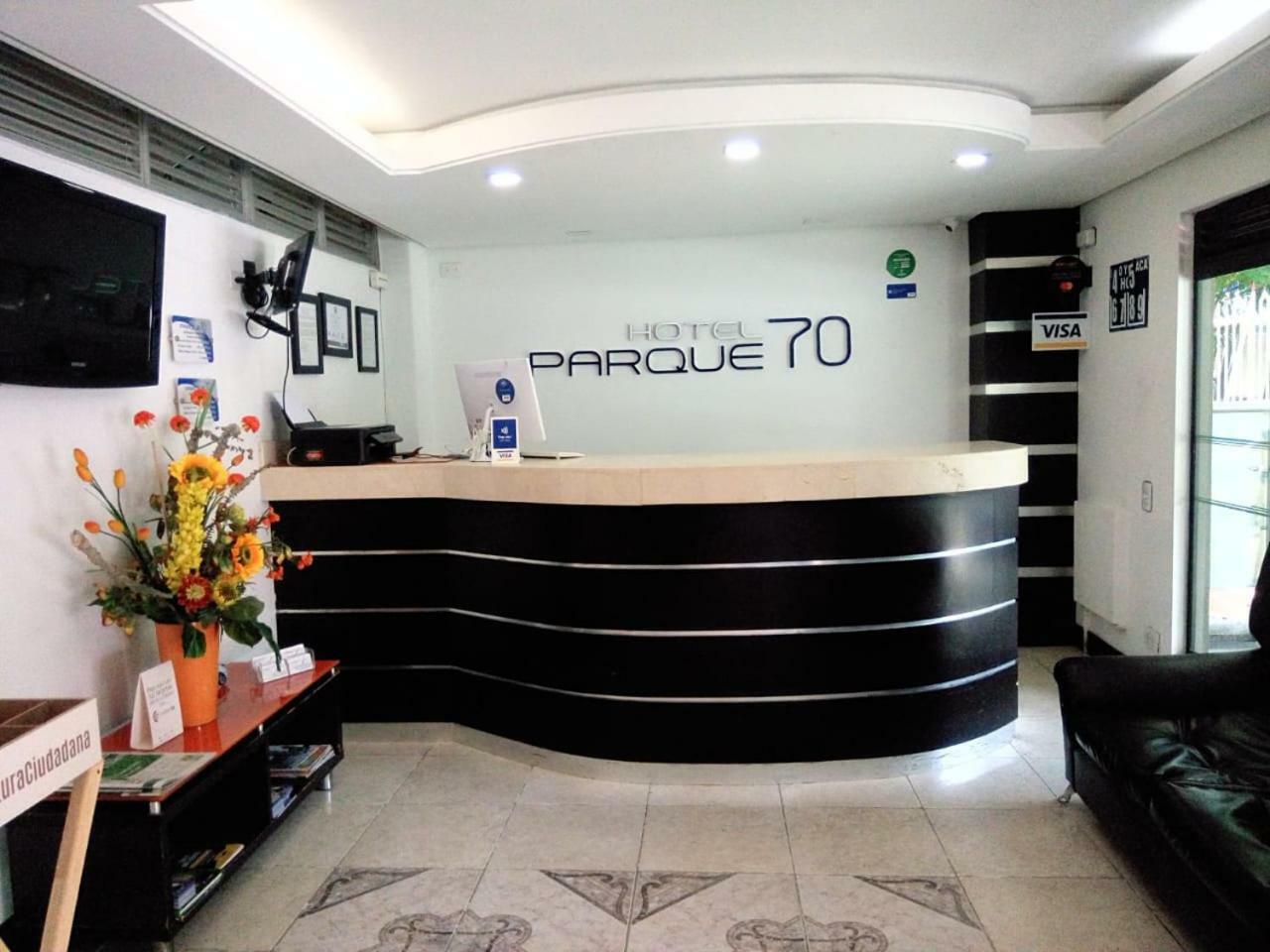 Hotel Parque 70 Медельин Экстерьер фото